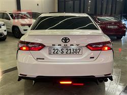 تۆیۆتا کامری